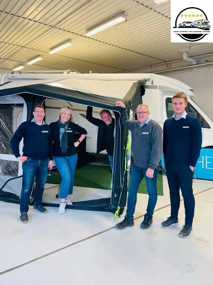 Camping-car sur la route – Campingowekamper